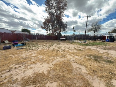 INVESTMENT OPPORTUNITY!!! Located minutes from the Colorado on Blythe Municipal Golf Course in California - for sale on GolfHomes.com, golf home, golf lot