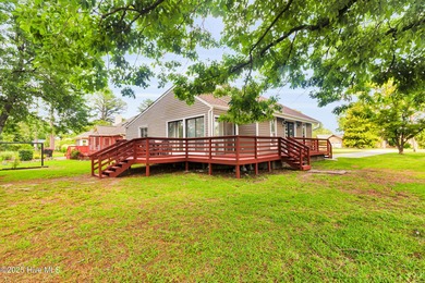 Welcome home to amenity-rich Fairfield Harbour. Three words to on Harbour Point Golf Club in North Carolina - for sale on GolfHomes.com, golf home, golf lot