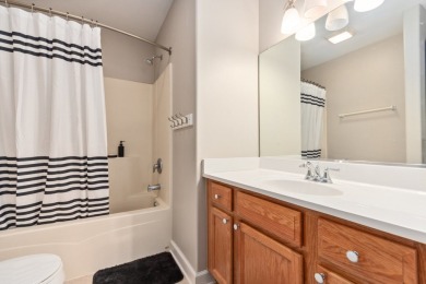 Discover this beautifully maintained townhouse, ideally situated on RedTail Golf Club in Illinois - for sale on GolfHomes.com, golf home, golf lot