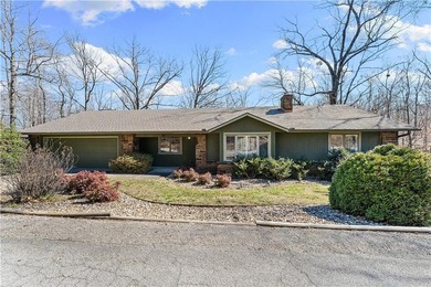 Welcome to 22 Dornoch Lane, a beautifully maintained home in the on Bella Vista Country Club - Scottsdale in Arkansas - for sale on GolfHomes.com, golf home, golf lot