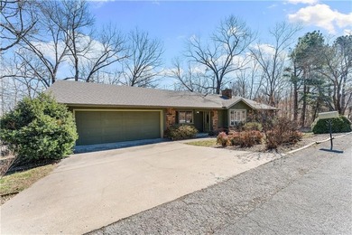 Welcome to 22 Dornoch Lane, a beautifully maintained home in the on Bella Vista Country Club - Scottsdale in Arkansas - for sale on GolfHomes.com, golf home, golf lot