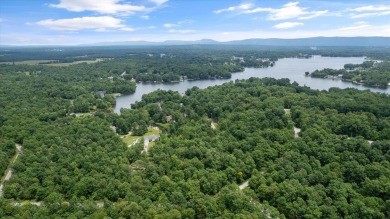 If you're looking for space, flexibility, and a peaceful on Lake Tansi Village Country Club in Tennessee - for sale on GolfHomes.com, golf home, golf lot