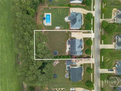 Beautifully maintained 4 bedroom 3.5 bath in Woodlake on Bear Creek Golf Club Inc in Georgia - for sale on GolfHomes.com, golf home, golf lot