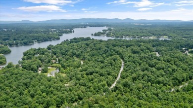 If you're looking for space, flexibility, and a peaceful on Lake Tansi Village Country Club in Tennessee - for sale on GolfHomes.com, golf home, golf lot