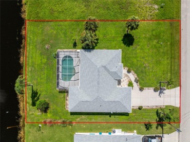 What a great price for this three bedroom/2 bath/2 car garage on Rotonda Golf and Country Club The Palms Course in Florida - for sale on GolfHomes.com, golf home, golf lot