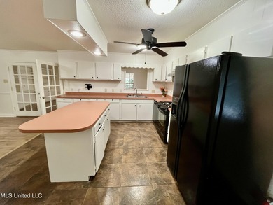 Welcome to this spacious 3-bedroom, 2-bath home offering 2,100 on Great Southern Golf Club in Mississippi - for sale on GolfHomes.com, golf home, golf lot