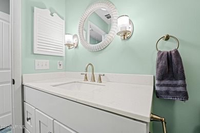 Beautifully updated 3 BR, 2.5 BA home in Dolphin Head area of on Dolphin Head Golf Club in South Carolina - for sale on GolfHomes.com, golf home, golf lot