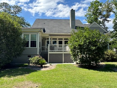 Come take a look at this beautiful home on Santee National Golf on Santee National Golf Course in South Carolina - for sale on GolfHomes.com, golf home, golf lot