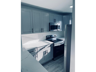 Rare 14-Unit building in the heart of Hollywood. Well-maintained on Hollywood Beach Golf and Country Club in Florida - for sale on GolfHomes.com, golf home, golf lot