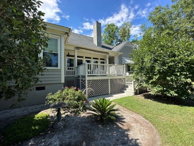 Come take a look at this beautiful home on Santee National Golf on Santee National Golf Course in South Carolina - for sale on GolfHomes.com, golf home, golf lot