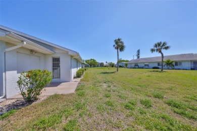 One or more photo(s) has been virtually staged. UPDATED AND on Kings Point Executive Golf Course in Florida - for sale on GolfHomes.com, golf home, golf lot