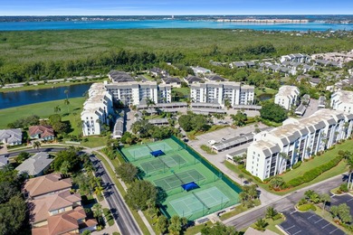 Beautifully updated 2 bedroom, 2 bath, 5th floor, furnished on Ocean Village Golf Course in Florida - for sale on GolfHomes.com, golf home, golf lot