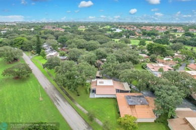 This stunning 2-bedroom, 2-bath villa in the desirable Emerald on The Club at Emerald Hills in Florida - for sale on GolfHomes.com, golf home, golf lot