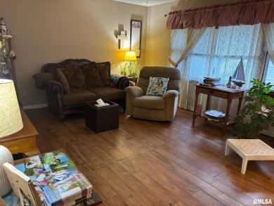 Homeowners have lived in this home for almost 40 years and on Edgewood Golf Course in Illinois - for sale on GolfHomes.com, golf home, golf lot