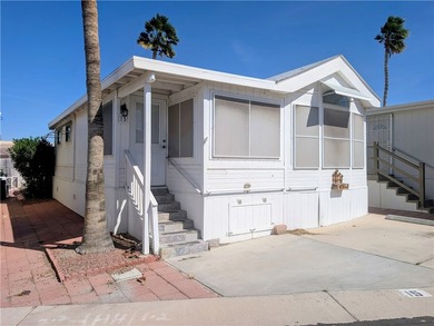 Large home with plenty of potential to make it your own. Nice on Riverview Golf Course in Arizona - for sale on GolfHomes.com, golf home, golf lot