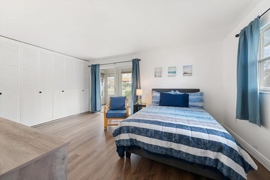 Carefree Florida Living in Kings Point's Premier 55+ Resort on Kings Point Executive Golf Course in Florida - for sale on GolfHomes.com, golf home, golf lot