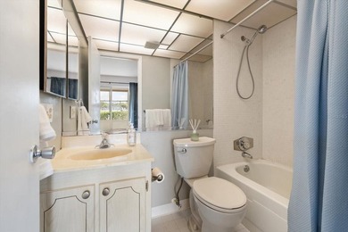 Carefree Florida Living in Kings Point's Premier 55+ Resort on Kings Point Executive Golf Course in Florida - for sale on GolfHomes.com, golf home, golf lot