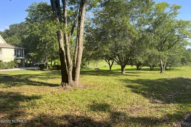 NEW LOWER PRICE! Gorgeous Corner Lot in Hewett Farms offers on Brick Landing Plantation Yacht and Golf Club in North Carolina - for sale on GolfHomes.com, golf home, golf lot
