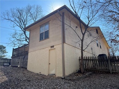 Outstanding price and location, new roof and gutters, very well on Bella Vista Country Club and Golf Course in Arkansas - for sale on GolfHomes.com, golf home, golf lot