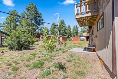 Wow! This 5 bedroom or 4+ game room sleeps 12-15 and is located on Pinewood Country Club in Arizona - for sale on GolfHomes.com, golf home, golf lot