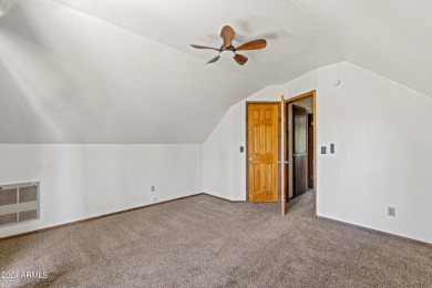 Wow! This 5 bedroom or 4+ game room sleeps 12-15 and is located on Pinewood Country Club in Arizona - for sale on GolfHomes.com, golf home, golf lot