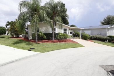 MOVING READY. ''SPACIOUS OPEN CONCEPT FLOOR PLAN'' This home is on Savanna Golf Club in Florida - for sale on GolfHomes.com, golf home, golf lot