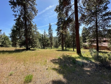 Beautiful homesite in a serene setting overlooking the 2nd hole on Running Y Ranch Resort in Oregon - for sale on GolfHomes.com, golf home, golf lot