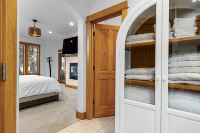 Located on the 7th fairway in the prestigious Broken Top on Tetherow Golf Club in Oregon - for sale on GolfHomes.com, golf home, golf lot