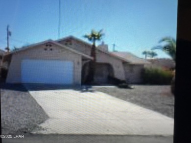 Excellent Southside location , less than a mile from Riviera on London Bridge Golf Course in Arizona - for sale on GolfHomes.com, golf home, golf lot