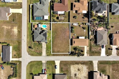 Exclusively presented by Sunland Real Estate: Prime 0.25-acre on Del Tura Golf and Country Club in Florida - for sale on GolfHomes.com, golf home, golf lot