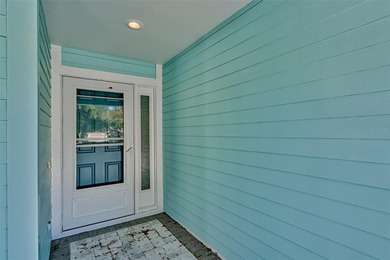 Come see this extremely well maintained home in Meadowbrook! on Meadowbrook Golf Club in Florida - for sale on GolfHomes.com, golf home, golf lot