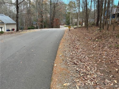 Beautiful gently sloped interior lot located in Carolina Tracee on Carolina Trace Country Club in North Carolina - for sale on GolfHomes.com, golf home, golf lot