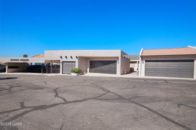 Beautiful Golf Course Condo with Lake Views! Discover golf on London Bridge Golf Course in Arizona - for sale on GolfHomes.com, golf home, golf lot