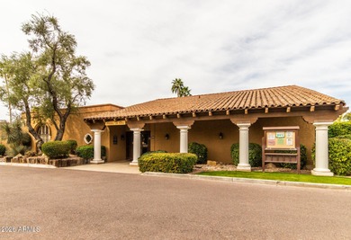 Beautifully remodeled waterfront villa in sought-after Santa Fe on McCormick Ranch Golf Club in Arizona - for sale on GolfHomes.com, golf home, golf lot