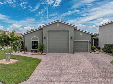 CDD BOND DEBT PAID IN FULL. Thoughtfully designed 2 bedroom plus on Lake Ashton Golf Club in Florida - for sale on GolfHomes.com, golf home, golf lot