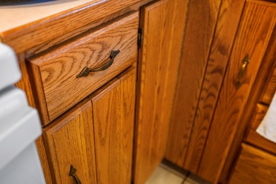 Charming 3-bedroom, 2-bath log home located in the heart of on Woodstone Meadows Golf Course At Massanutten in Virginia - for sale on GolfHomes.com, golf home, golf lot