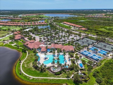 Beautifully Updated, Furnished Condo in Sarasota National!

 on Sarasota National Golf Club in Florida - for sale on GolfHomes.com, golf home, golf lot