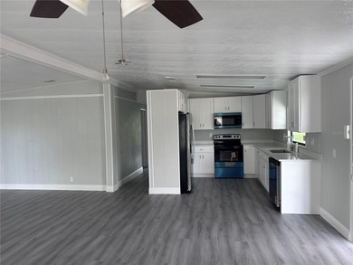 Completely Remodeled Home in the 55+ Zellwood Station Community! on Zellwood Station Country Club in Florida - for sale on GolfHomes.com, golf home, golf lot