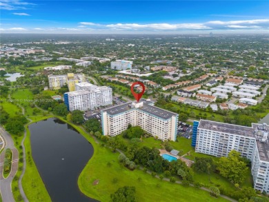 Beautifully renovated 1 bed, 1.5 bath condo on the 9th floor of on Hillcrest Golf and Country Club in Florida - for sale on GolfHomes.com, golf home, golf lot