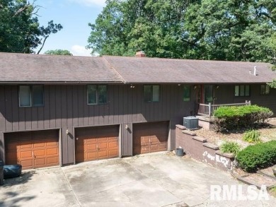 Located on one of Lake Springfield's most popular lanes this on Lincoln Greens Golf Course in Illinois - for sale on GolfHomes.com, golf home, golf lot