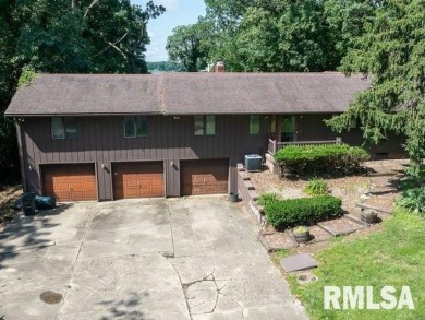 Located on one of Lake Springfield's most popular lanes this on Lincoln Greens Golf Course in Illinois - for sale on GolfHomes.com, golf home, golf lot