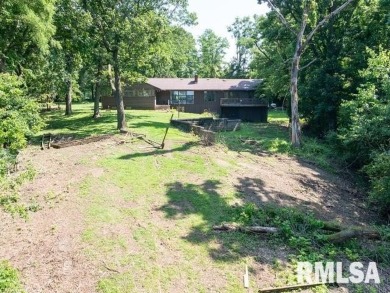 Located on one of Lake Springfield's most popular lanes this on Lincoln Greens Golf Course in Illinois - for sale on GolfHomes.com, golf home, golf lot