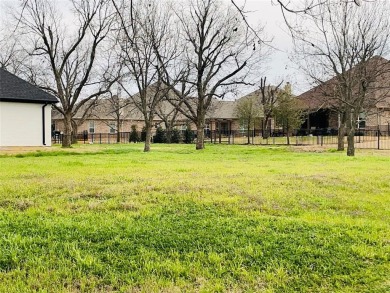 COME BUILD YOUR DREAM HOME on this nice lot in Pecan Plantation on Nutcracker Golf Club in Texas - for sale on GolfHomes.com, golf home, golf lot