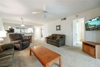 Welcome to easy living in Cross Creek Country Club! This on Cross Creek Country Club in Florida - for sale on GolfHomes.com, golf home, golf lot