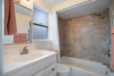 NEW PRICE!! NO HURRICANE DAMAGE OR FLOODING! EXTRAORDINARILY on Jacaranda West Country Club in Florida - for sale on GolfHomes.com, golf home, golf lot