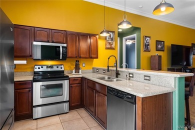 BEAUTIFUL 3 BEDROOM HOME WITH 2 1/2 BATHROOMS AND A BONUS on Valle Vista Golf Course in Arizona - for sale on GolfHomes.com, golf home, golf lot