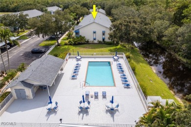 Welcome to easy living in Cross Creek Country Club! This on Cross Creek Country Club in Florida - for sale on GolfHomes.com, golf home, golf lot