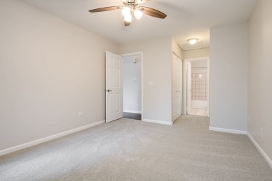Freshly updated, move-in ready! This spacious 2 bed/2 bath on Village Links of Glen Ellyn in Illinois - for sale on GolfHomes.com, golf home, golf lot