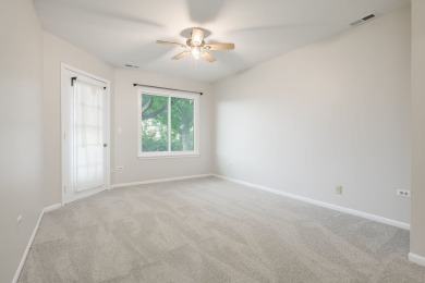 Freshly updated, move-in ready! This spacious 2 bed/2 bath on Village Links of Glen Ellyn in Illinois - for sale on GolfHomes.com, golf home, golf lot