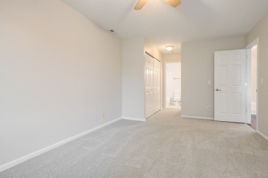 Freshly updated, move-in ready! This spacious 2 bed/2 bath on Village Links of Glen Ellyn in Illinois - for sale on GolfHomes.com, golf home, golf lot